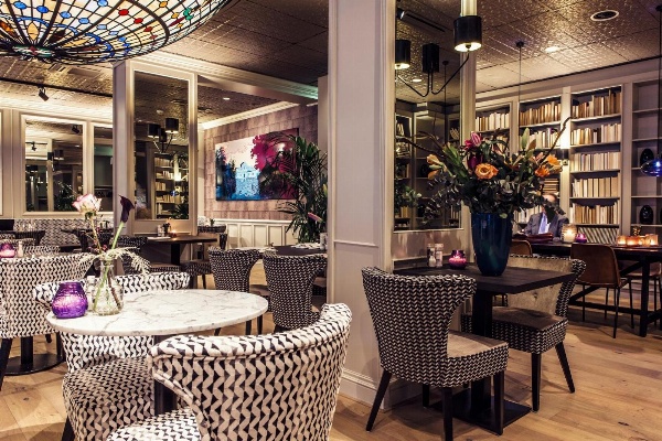 Carlton Square Hotel Main image